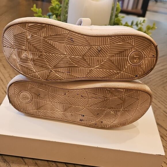 Stride Rite Mary Jane White Shoes Size 12 - Picture 7 of 9